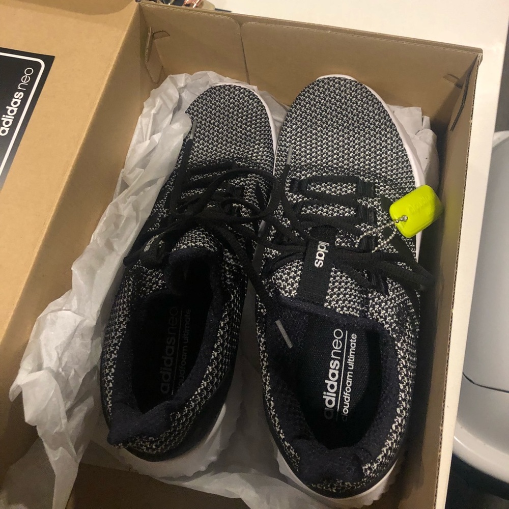 Cloudfoam ultimate adidas women sneaker